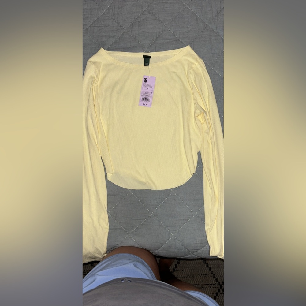 Brand New Long sleeve crop top
